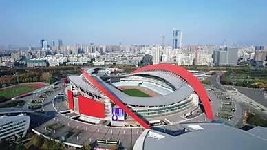 4K航拍南京奥体中心体育馆视频的预览图
